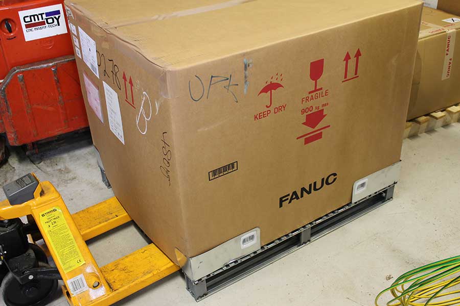 Fanuc varaosat toimituksessa.